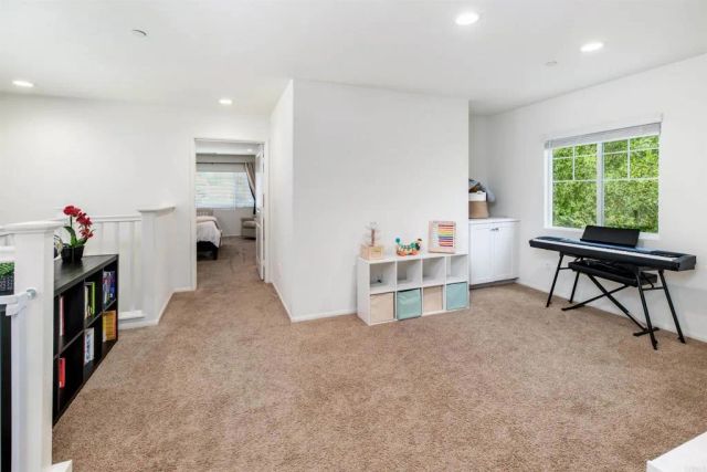 203 Silver Fir Court, Vista, CA 92083