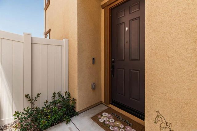 203 Silver Fir Court, Vista, CA 92083