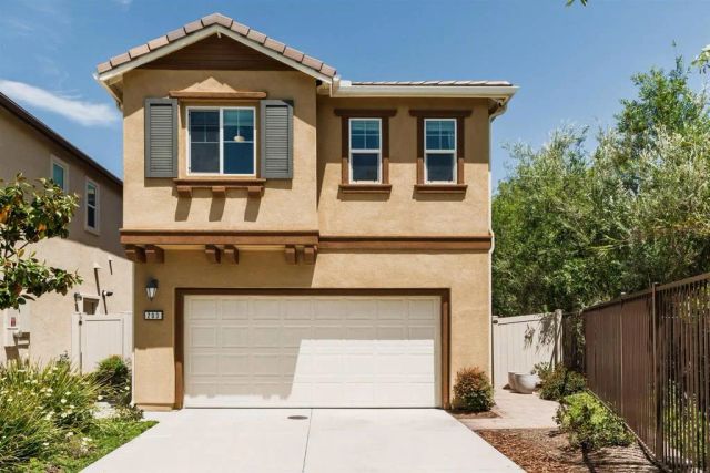 203 Silver Fir Court, Vista, CA 92083