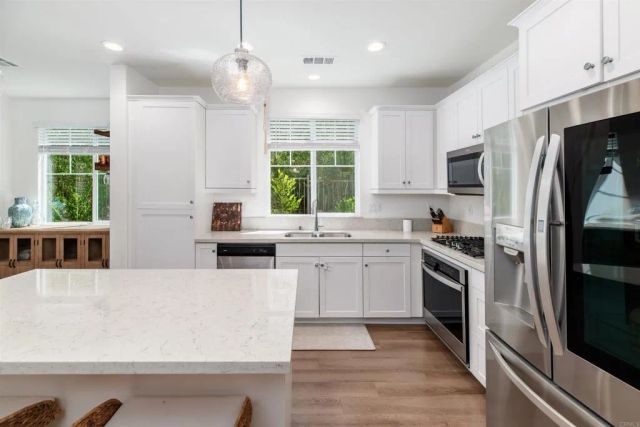 203 Silver Fir Court, Vista, CA 92083