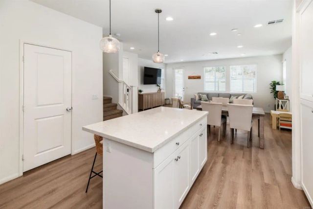 203 Silver Fir Court, Vista, CA 92083