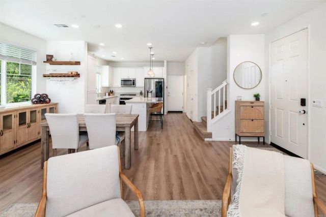 203 Silver Fir Court, Vista, CA 92083