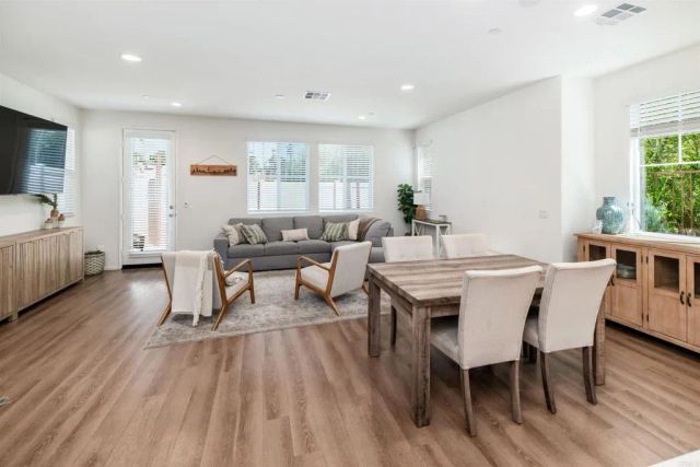203 Silver Fir Court, Vista, CA 92083