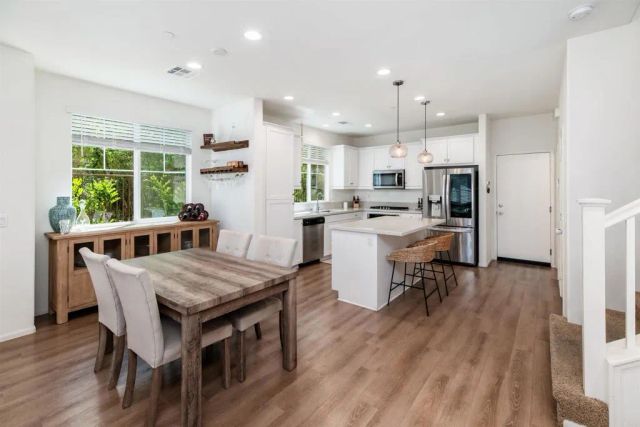 203 Silver Fir Court, Vista, CA 92083