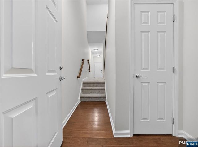8 Veterans Drive, Wood Ridge, NJ 07075