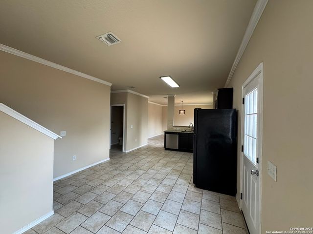 831 Lee Trevino, San Antonio, TX 78221