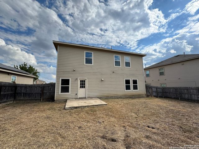 831 Lee Trevino, San Antonio, TX 78221