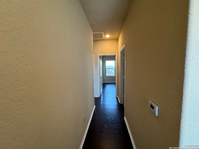831 Lee Trevino, San Antonio, TX 78221