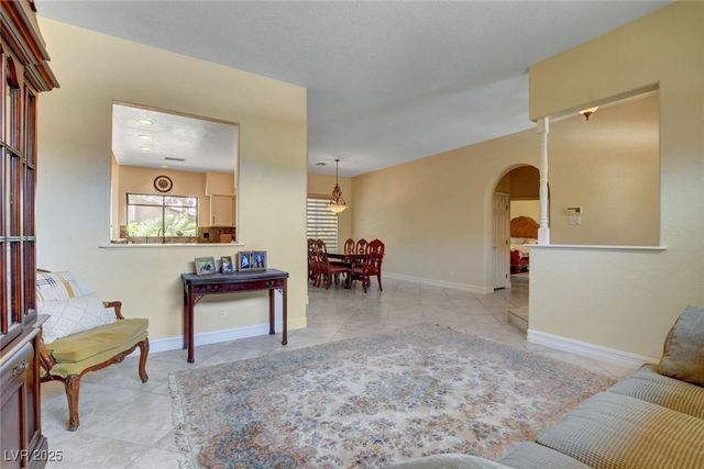 4726 Monument Valley Road, Las Vegas, NV 89129