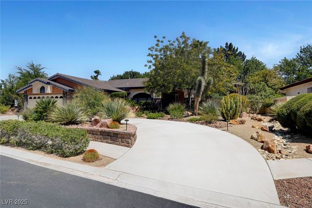 4726 Monument Valley Road, Las Vegas, NV 89129