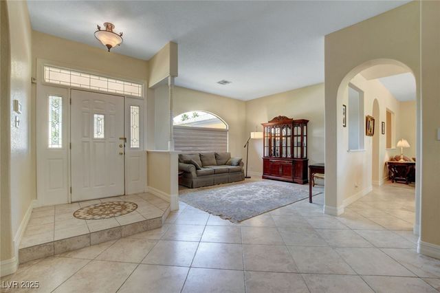 4726 Monument Valley Road, Las Vegas, NV 89129