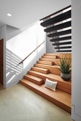 19259 Maybury Meadow Court, Northville, MI 48167