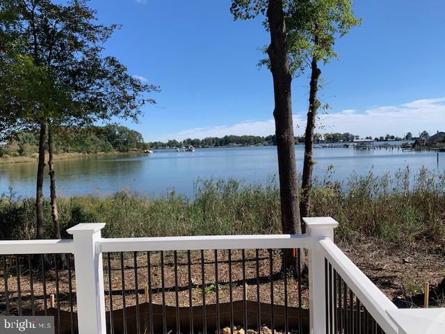 1252 SHORE DR, Colonial Beach, VA 22443