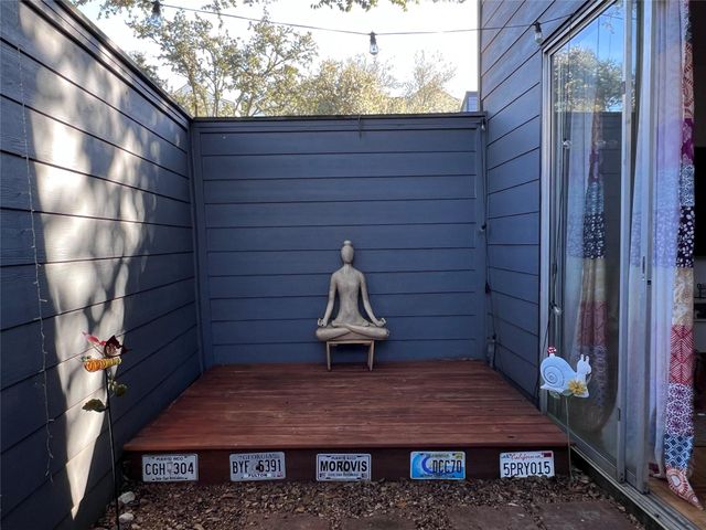 2100 Commonwealth Street L, Houston, TX 77006