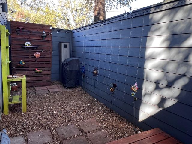 2100 Commonwealth Street L, Houston, TX 77006