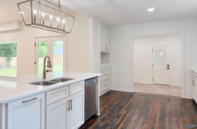 1820 Stratford Road, Decatur, AL 35601