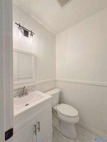 1820 Stratford Road, Decatur, AL 35601