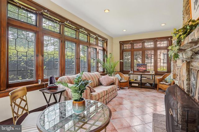 3 BELMONT CIR, Trenton, NJ 08618