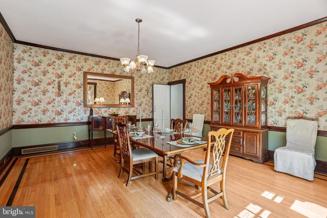3 BELMONT CIR, Trenton, NJ 08618