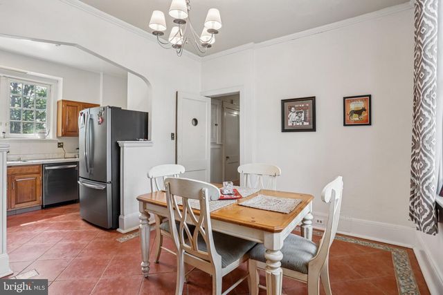 3 BELMONT CIR, Trenton, NJ 08618