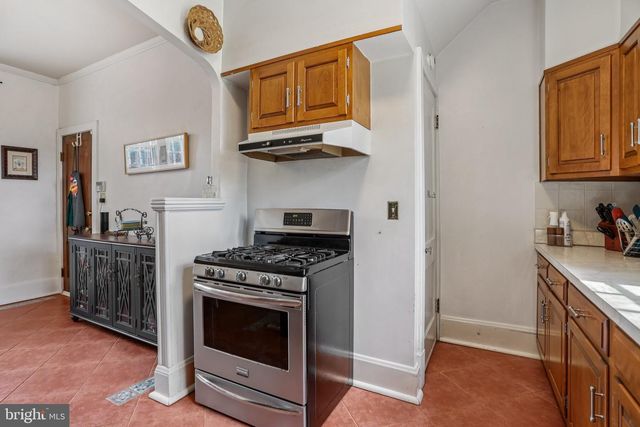 3 BELMONT CIR, Trenton, NJ 08618