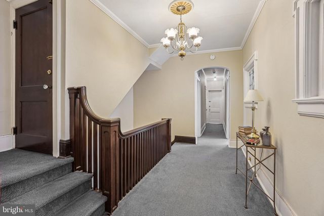 3 BELMONT CIR, Trenton, NJ 08618
