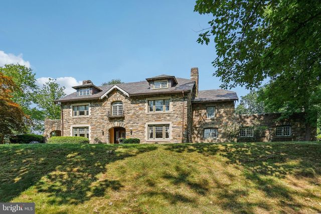 3 BELMONT CIR, Trenton, NJ 08618