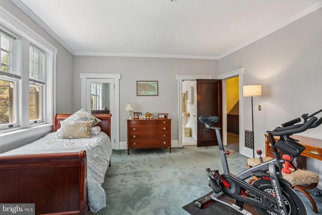3 BELMONT CIR, Trenton, NJ 08618