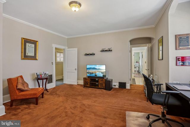 3 BELMONT CIR, Trenton, NJ 08618