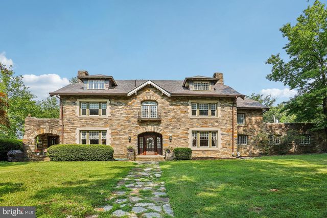 3 BELMONT CIR, Trenton, NJ 08618
