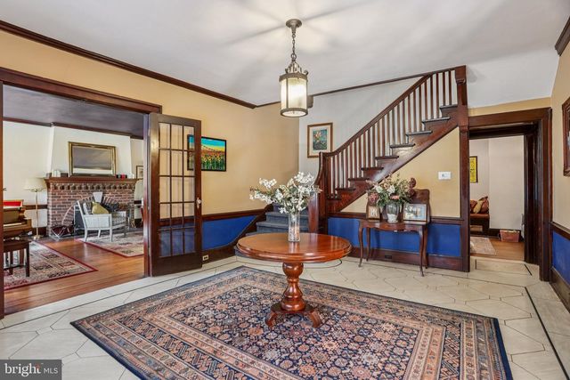 3 BELMONT CIR, Trenton, NJ 08618