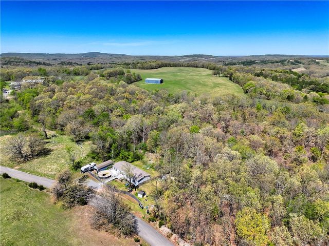 469581 E 815 Road, Stilwell, OK 74960