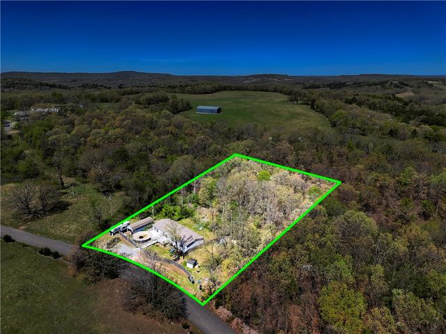 469581 E 815 Road, Stilwell, OK 74960