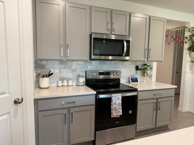 6009 WANDERING WILLOW DR, Wesley Chapel, FL 33545