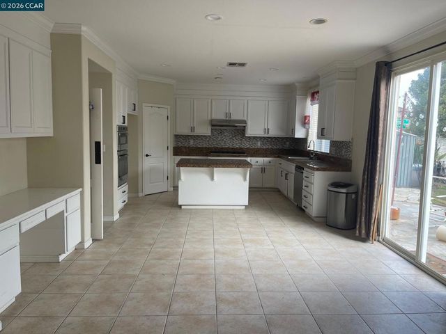 2096 Goldpine Way, Antioch, CA 94509