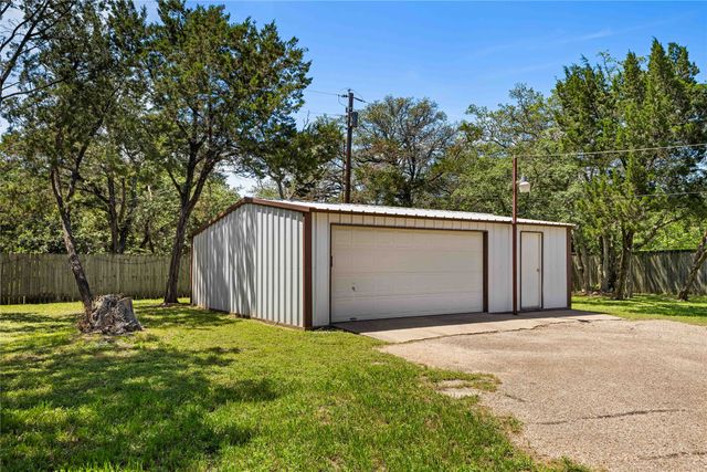 218 Rainbow Drive, Woodway, TX 76712