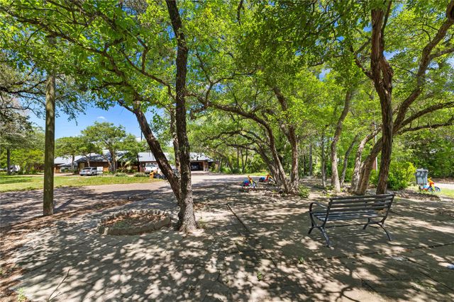 218 Rainbow Drive, Woodway, TX 76712
