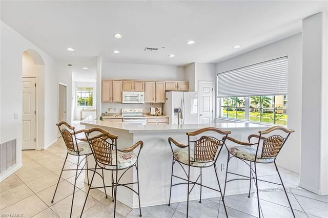 20021 Sanibel View CIR 101, Fort Myers, FL 33908