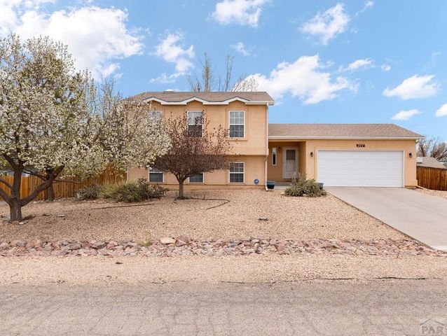277 W Ben Hogan Dr, Pueblo West, CO 81007