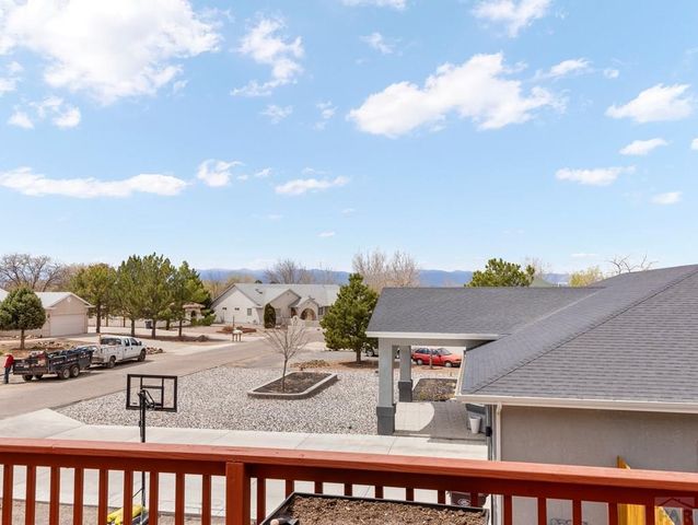 277 W Ben Hogan Dr, Pueblo West, CO 81007