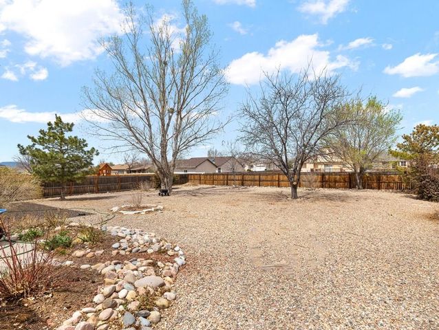 277 W Ben Hogan Dr, Pueblo West, CO 81007