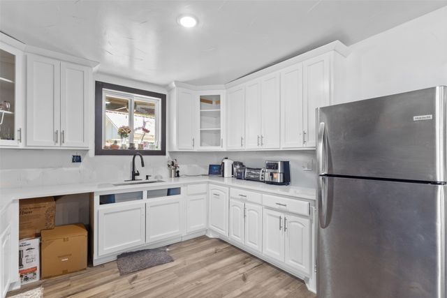 3300 Jordan Valley Road, Dallas, TX 75253