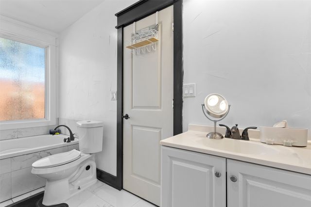 3300 Jordan Valley Road, Dallas, TX 75253