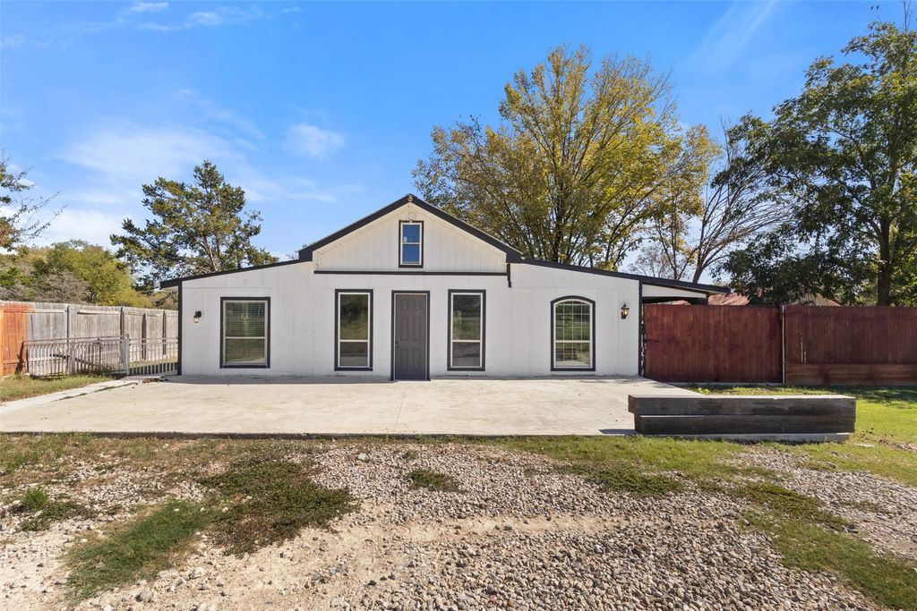 3300 Jordan Valley Road, Dallas, TX 75253