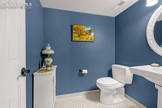 8855 Aspen Hills Court, Colorado Springs, CO 80908