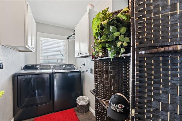 702 SW 17th Street, Blue Springs, MO 64015