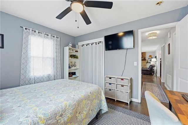 702 SW 17th Street, Blue Springs, MO 64015