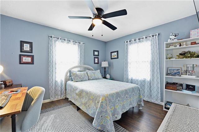 702 SW 17th Street, Blue Springs, MO 64015