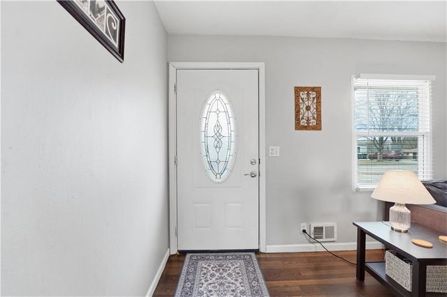 702 SW 17th Street, Blue Springs, MO 64015