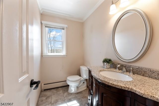 19 Breton Dr, Montville Twp., NJ 07058